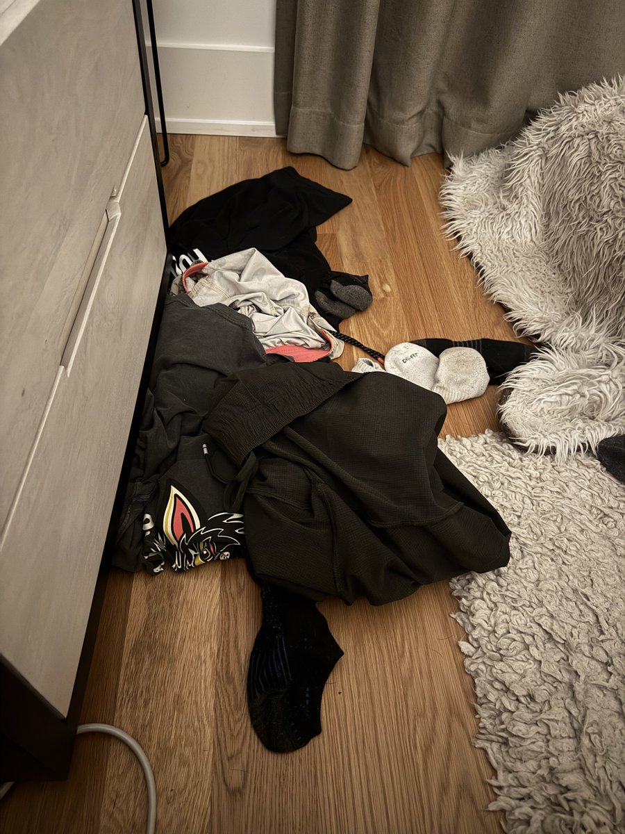 My wife doesn’t understand that the pile of clothes next to my bed are there incase I want to use them tomorrow

“Babe can you pick up your clothes?”

“That’s my ‘next man up pile’ sweetheart”