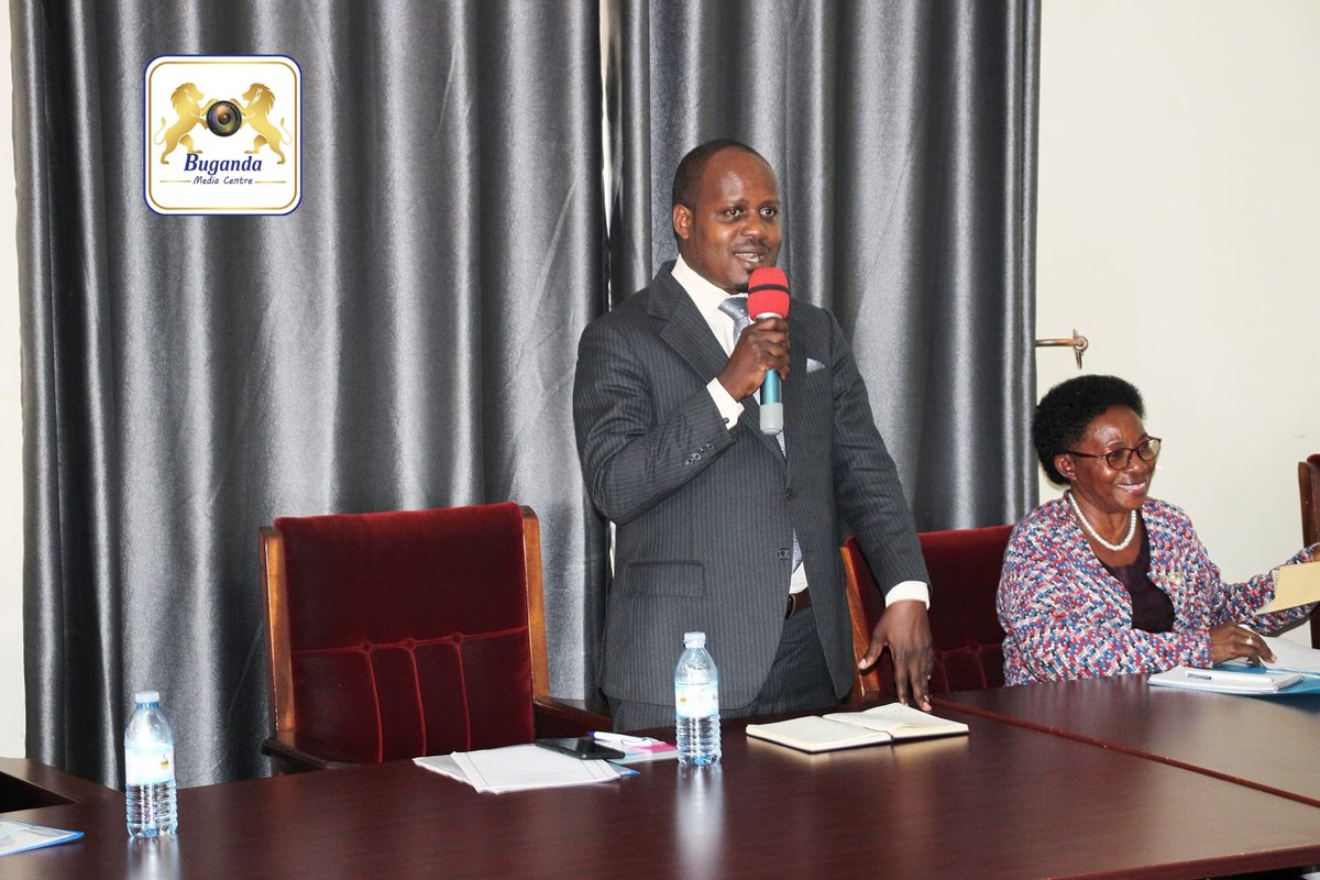BugandaMedia's tweet photo. BREAKING NEWS 

The Kingdom of Buganda has introduced the Kabaka Education Fund App that will enable all school going children to access bursaries of the Buganda Kingdom online without having to first journey to Bulange. 

These bursaries are regardless of someone's ethnicity, https://t.co/zgm1s110N7