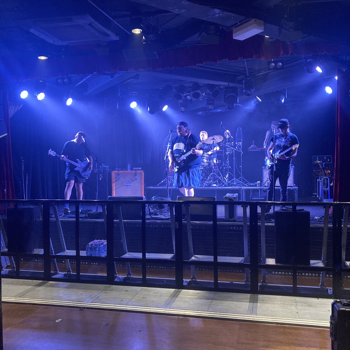 Corner Hotel tonight for A Pool House Christmas! Sold out! 

Doors at 8, get down early for Grevillea at 8.30!