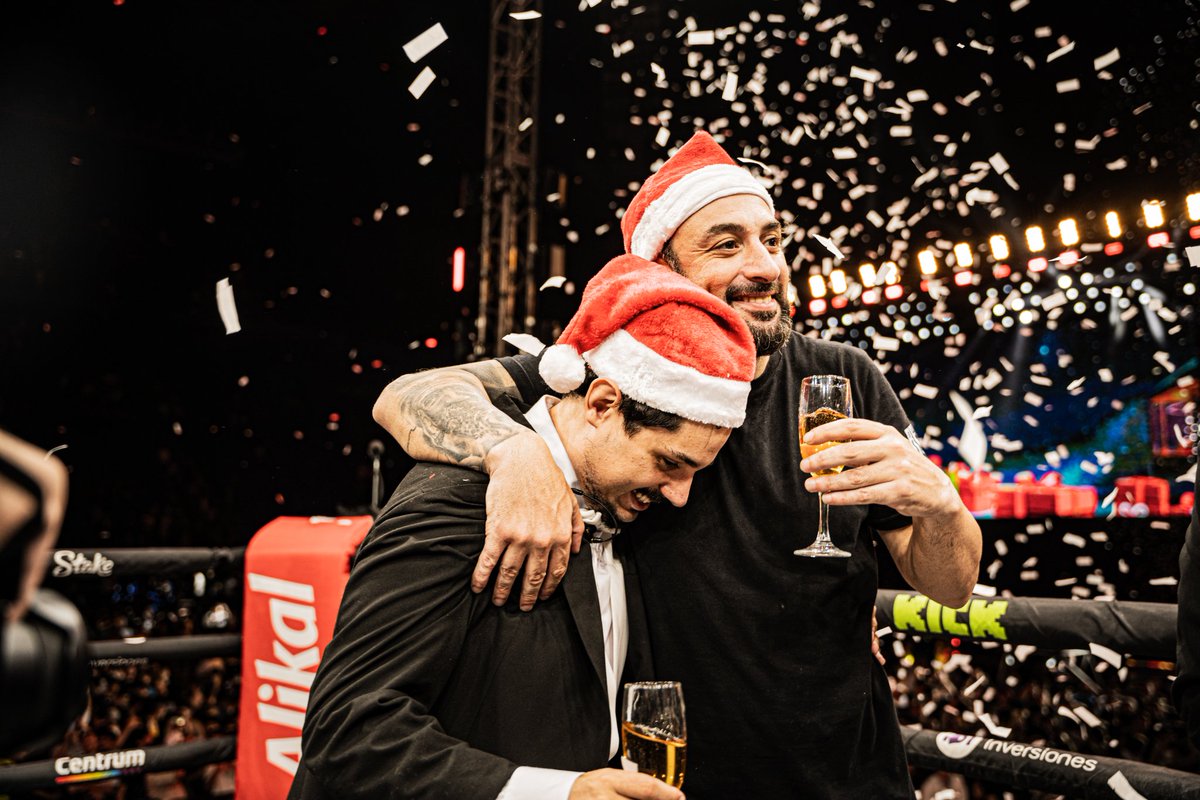 Paren la mano tweet media