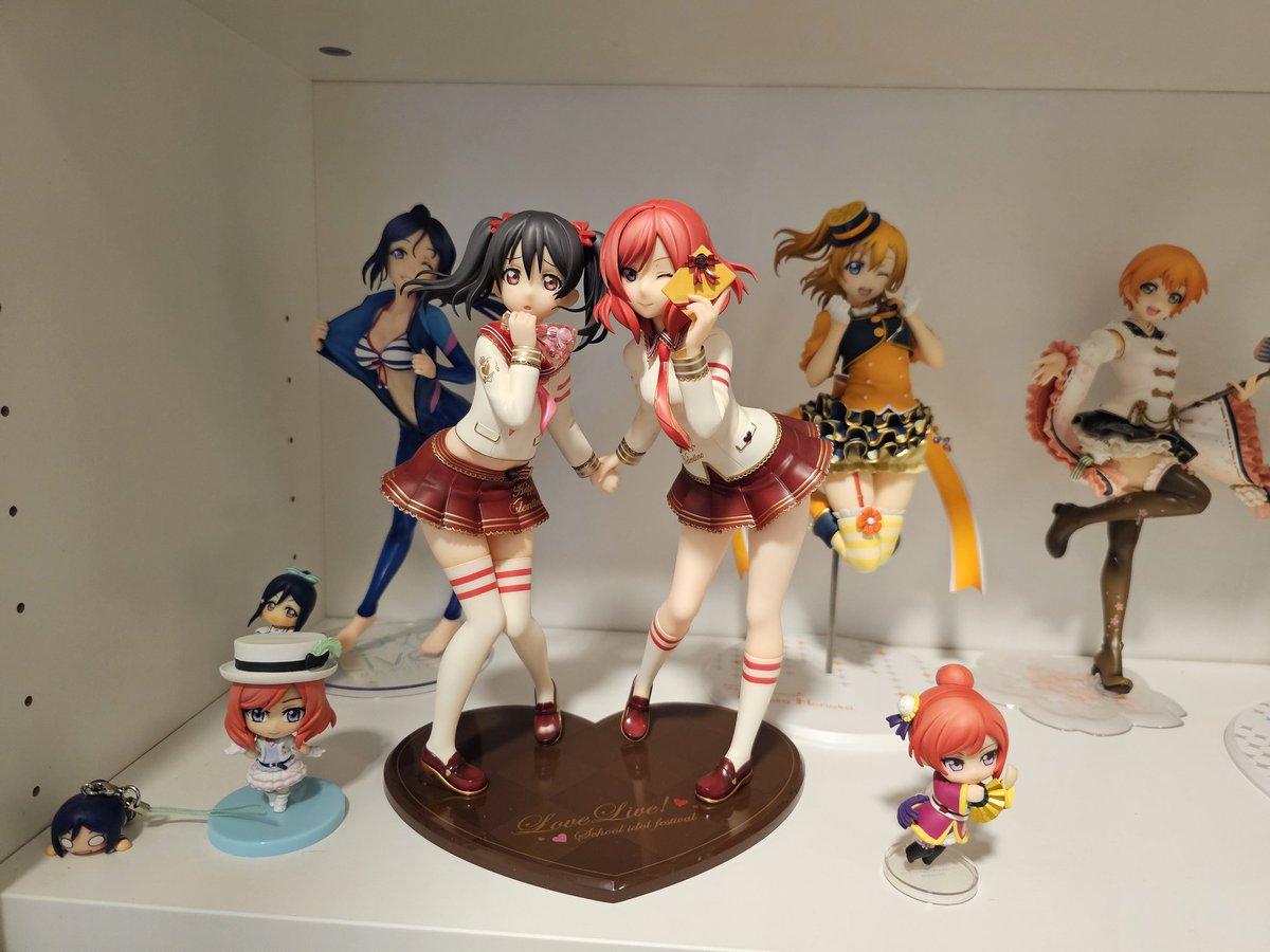 glaceee17's tweet photo. Hard to pick favorites but here's a few of my favorites:

Nico &amp; Maki Valentine - probably the figure that started me down this rabbit hole

Miku figures - got the blue polaris one along with Ina's AmiAmi illustration

FMA Edward and Alphonse - it lights up!

#WAHmbassadorship https://t.co/YcDtogqWxp
