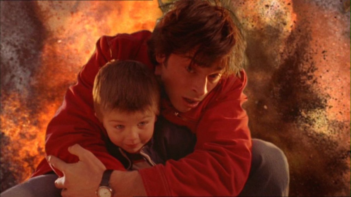 UniversoDCnauta's tweet photo. Me lembrou smallville https://t.co/96xhNnRkdB