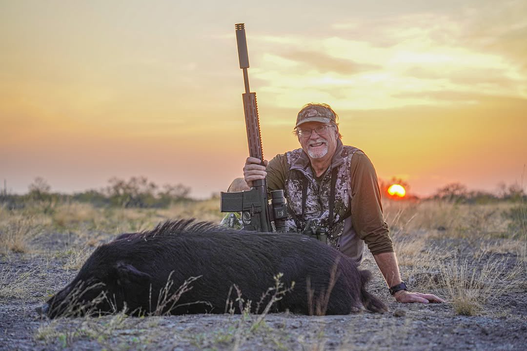 Hog hunting with 6.5 Creedmoor from Smith &amp; Wesson topped with a Trijicon Thermal IR scope that can be used day or night #hunting #hoghunting