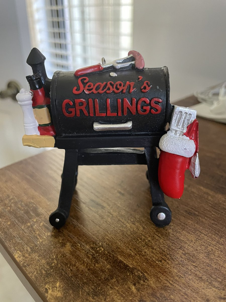 mikep_fit's tweet image. Sometimes you just find the perfect ornament #christmas #ornament #grilling