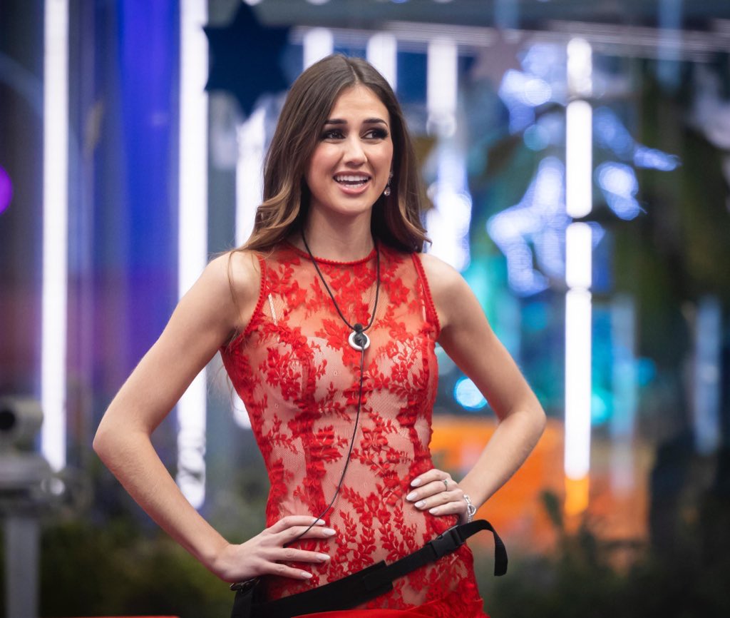 uwmohn's tweet photo. Con que las fresis no teníamos poder? En una noche hemos conseguido hacer a Juan GANADOR DE GH 19 y se ha confirmado la noticia de Maica a GH DUO

IMAGINA DECIR QUE NO TENEMOS PODER, QUE ENORMES SOMOS TEAM FRESI 🍓
#GHFinal #FresisFinal https://t.co/9ci5IuPoAB