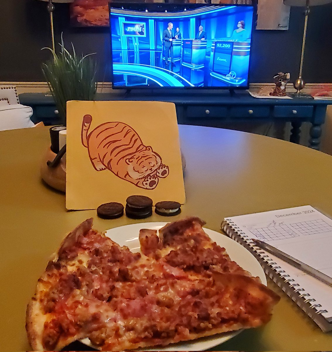 joshtigerhill's tweet photo. #LearnedLeague #LL103 MD25 thread. This is for all the marbles. After 37 seasons, this is surely THE most important match of my LearnedLeague career thus far. I am in 24th, and I play the LLama in 23rd. The winner will stay up; the loser will go down. Factfueling one more time... https://t.co/pl8XsRPxG2
