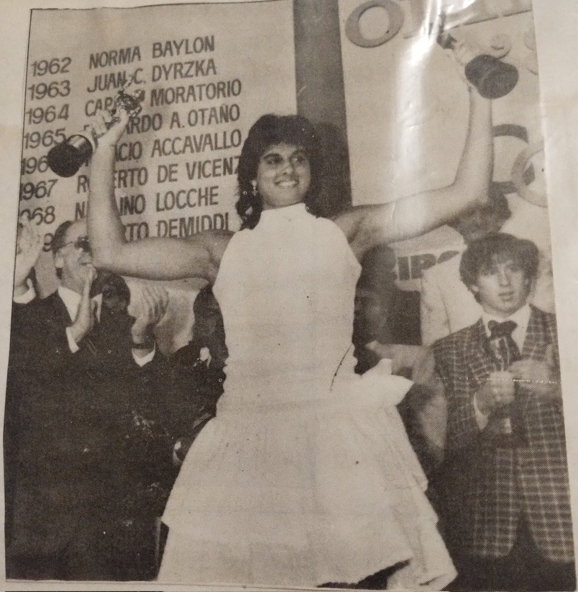 VuelvanY's tweet photo. @TenistasArg @sabatinigabyok Y un año antes (1987) había conseguido ambos galardones tb.😍🇦🇷🎾
@sabatinigabyok https://t.co/563rYO1yA3
