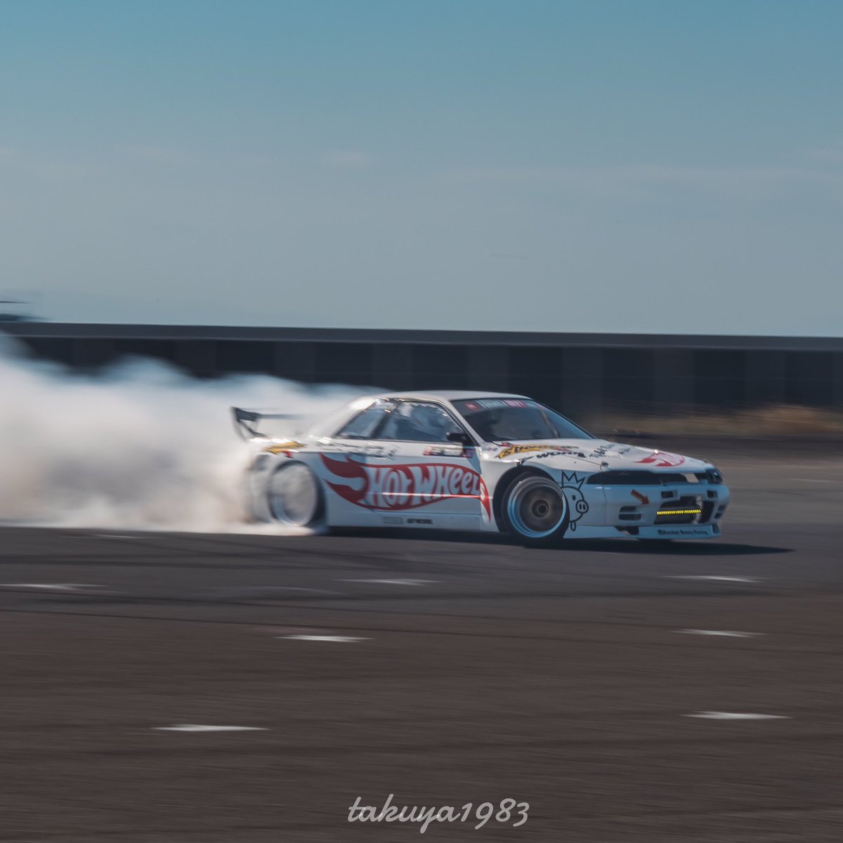 takuya52733371's tweet photo. パンデムR32は実車のドリも見れたし、ホットウィールのクオリティもかなり細かく再現されてて最高😍

#ホットウィール
#06BASE https://t.co/CqM2xktbxc