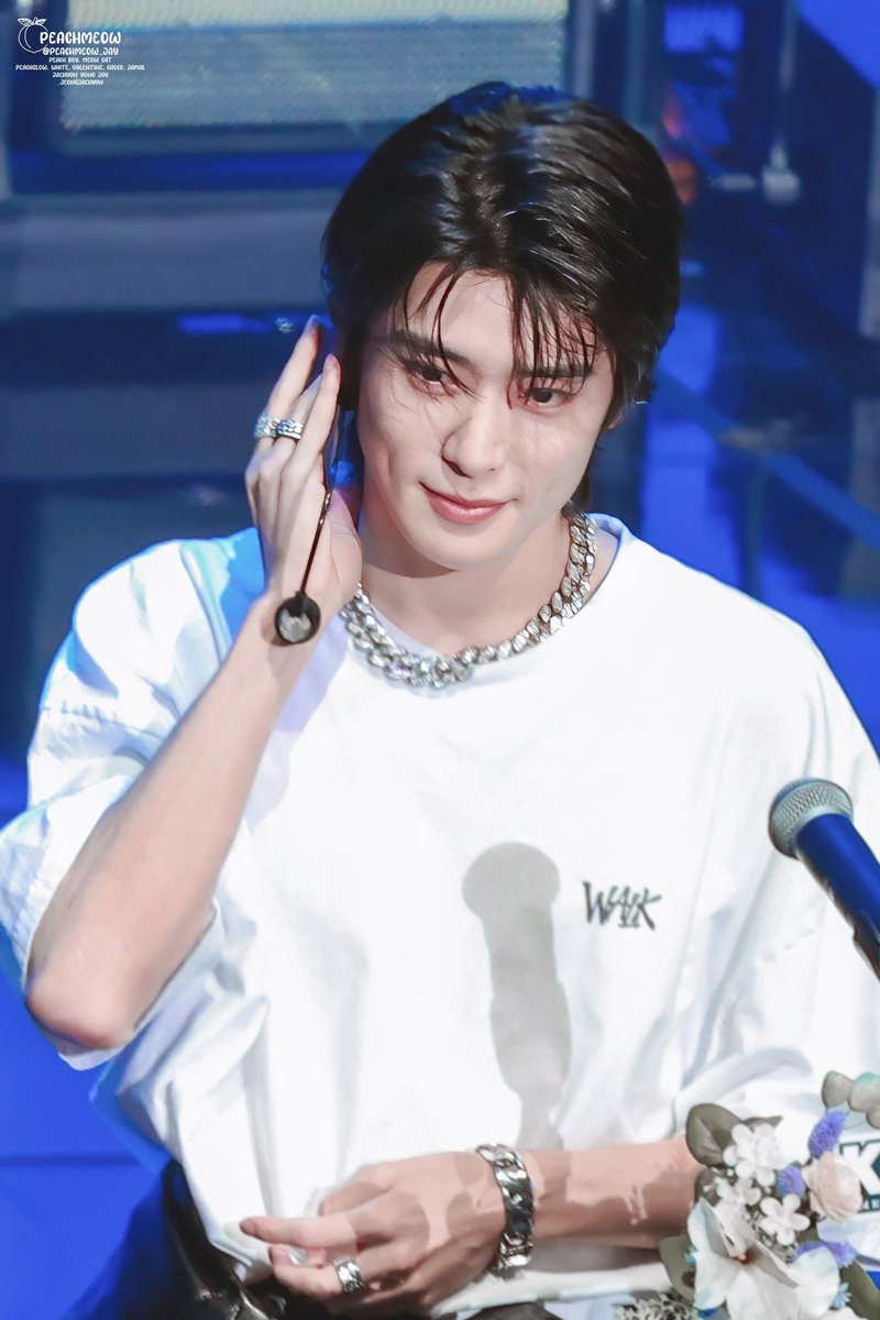 240822 KWDA
K-WORLD DREAM AWARDS

🍑

#NCT127 #재현 #윤오
#JAEHYUN #ジェヒョン