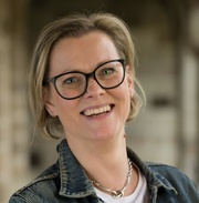 School of Chemistry | University of Melbourne (@chemistryuom) on Twitter photo Congratulations to Dr Sonia Horvat for winning the 2024 <a href="/SciMelb/">Science at Melbourne</a> Dean's Awards in Excellence in Teaching: Large Class! Sonia has implemented a highly successful approach to teach 1st year chemistry that sets an exemplar for teaching large student cohorts.
staff.unimelb.edu.au/science/news-a… Congratulations to Dr Sonia Horvat for winning the 2024 <a href="/SciMelb/">Science at Melbourne</a> Dean's Awards in Excellence in Teaching: Large Class! Sonia has implemented a highly successful approach to teach 1st year chemistry that sets an exemplar for teaching large student cohorts.
staff.unimelb.edu.au/science/news-a…
