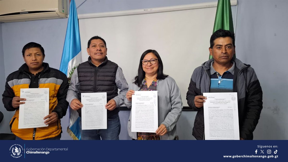 GChimaltenango's tweet photo. El día de hoy la Gobernadora Departamental de Chimaltenango Dra. María del Tráncito Calán recibió en su despacho al alcalde de Santa Cruz Balanya, Sr.Enio Oswaldo Roquel acompañado de COCODES para firma de convenios.   @BArevalodeLeon   @GuatemalaGob https://t.co/J2TOzjFKw0