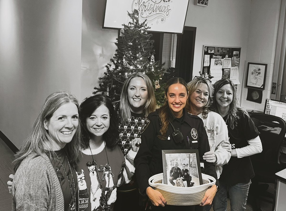 Behind these smiles were some tears, as today was Officer Nelson’s last day at BSMS!  We will miss her support and the brightness she brings to our building each and every day!  ♥️💛 #BSMSrocks
