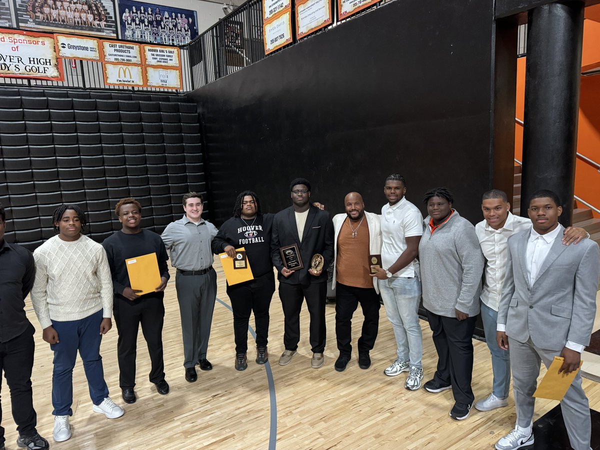 Its one thing to excel on the field. 
Its another thing to excel academically. 
But its a whole nother level of the game when your character is honored &amp; referenced.  Thank You <a href="/BucsFootball/">Hoover Bucs Football</a> <a href="/Coach_Reeves21/">Coach Josh Reeves, M.Ed.</a> for it ALL 🧡🖤 #9OUT 🥰 <a href="/Padagambian/">PaLanding Drammeh #9</a>