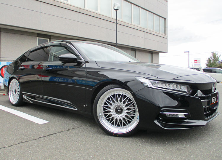 fuji_tire's tweet photo. マイカードレスアップフォトからピックアップ

ホンダ／アコード
ホイール：SSR／プロフェッサー メッシュ UNDER
カラー：シルバー
サイズ：FR:8.5J-20

#アコード
#SSR
#ssrwheel
#ドレスアップフォト

詳細を見る
https://t.co/ev617svXSe https://t.co/ONHnRecaEf