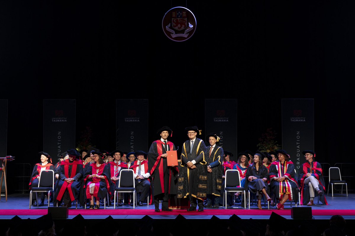drfergusedwards's tweet image. Well this was very pleasant...
Thanks to everyone @UTASEnglish who helped me celebrate, in person or in spirit, and congratulations to Dr @philippa_moore and my fellow graduates!