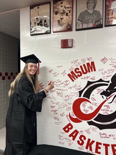 MSU Moorhead Women's BBall (@msum_wbb) on Twitter photo Congratulations to <a href="/sarahkingland1/">Sarah Kingland</a> & <a href="/AllisaKKnight/">allisa</a> on your <a href="/MSUMoorhead/">Minnesota State Moorhead</a> graduation day!! Proud of you both, now go dominate the real world πππ Congratulations to <a href="/sarahkingland1/">Sarah Kingland</a> & <a href="/AllisaKKnight/">allisa</a> on your <a href="/MSUMoorhead/">Minnesota State Moorhead</a> graduation day!! Proud of you both, now go dominate the real world πππ