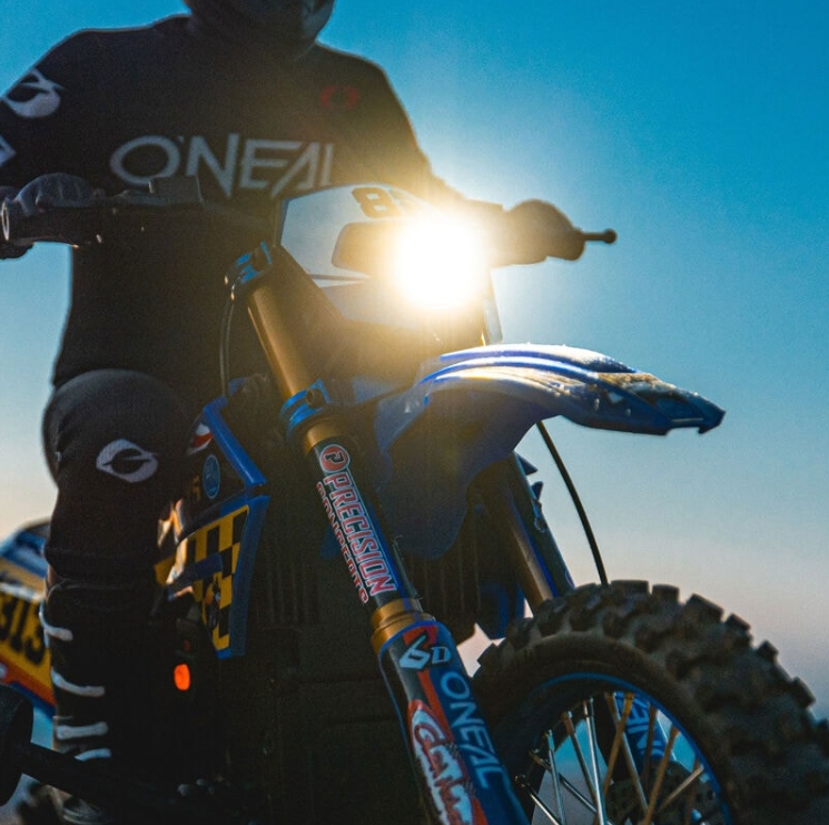 OBLHOBBY's tweet photo. #LOSI 純正品 LOSI-1/4 #PROMOTO-MX用 1/4 Promoto MX Enduro Light Kit 品番:Pro-Line Racing - PRO640700
https://t.co/DWviDr8sLp https://t.co/bapAghINY2