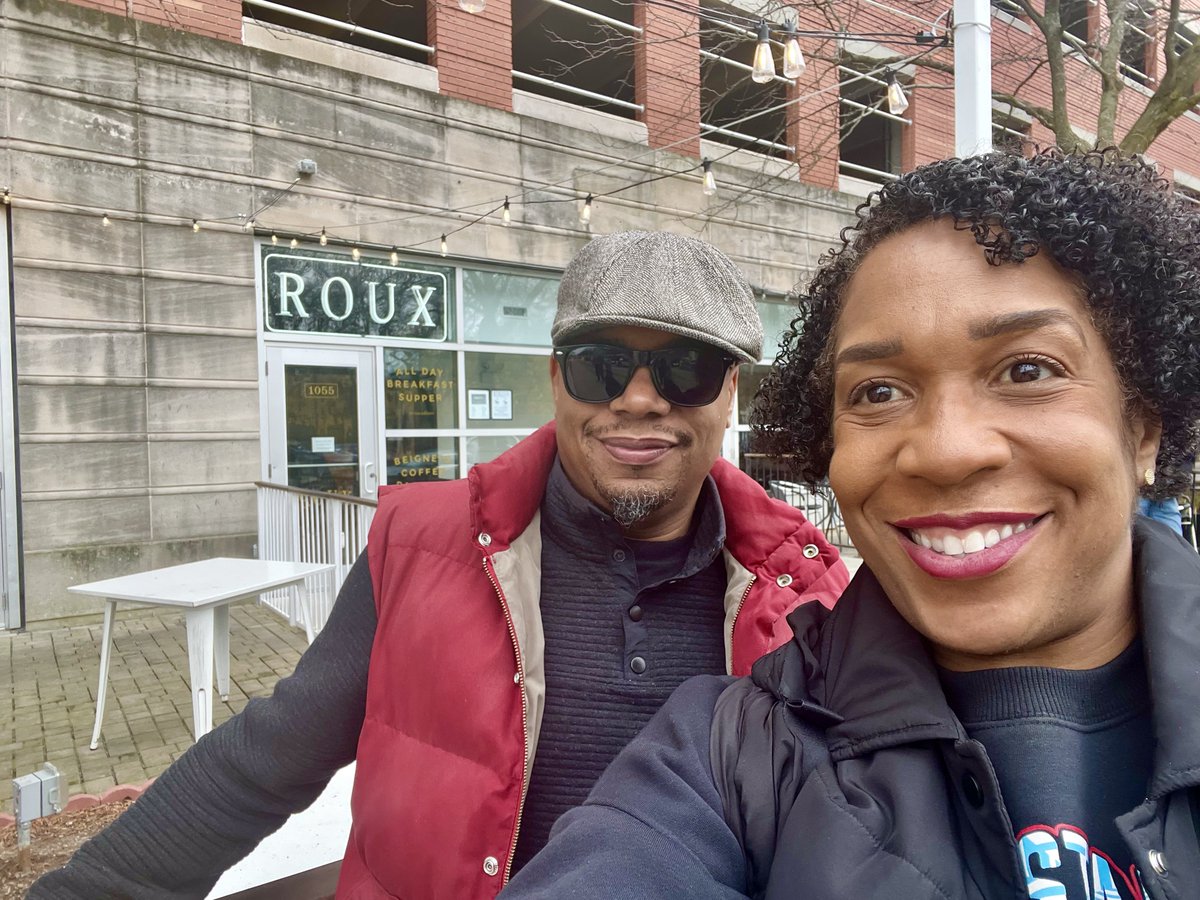 LtGovStratton's tweet photo. They really had me at the shrimp &amp; grits, but those beignets?! 🤤

Brunch with #FirstBae! What’s your fave local breakfast or brunch spot? https://t.co/pkFbFcGnuN