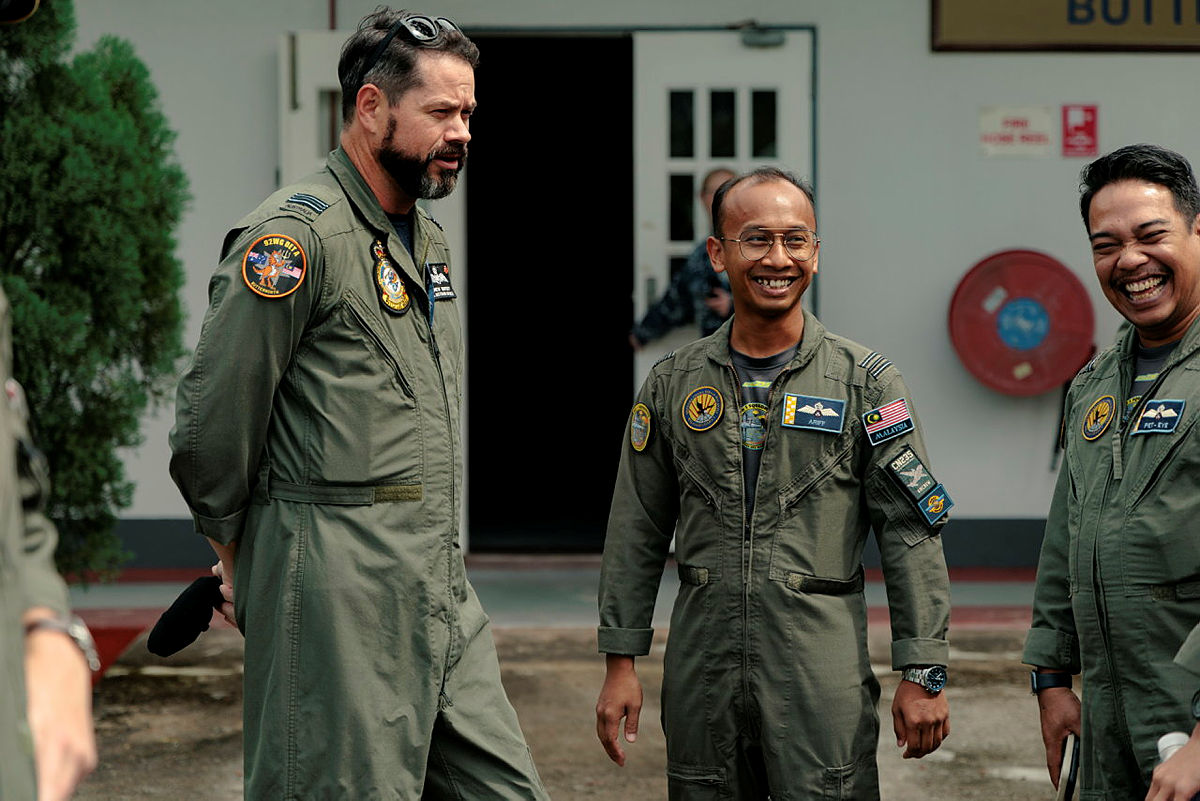 ADFinMalaysia's tweet photo. Operation GATEWAY is Australia's longest running combined operation in the region. Together with @MarkasATM, we contribute to Malaysia's maritime domain awareness. Whilst our aircraft and sensors have changed over the decades, our trusted partnership has not. #MAJDP https://t.co/nQ9u8QK7Xf