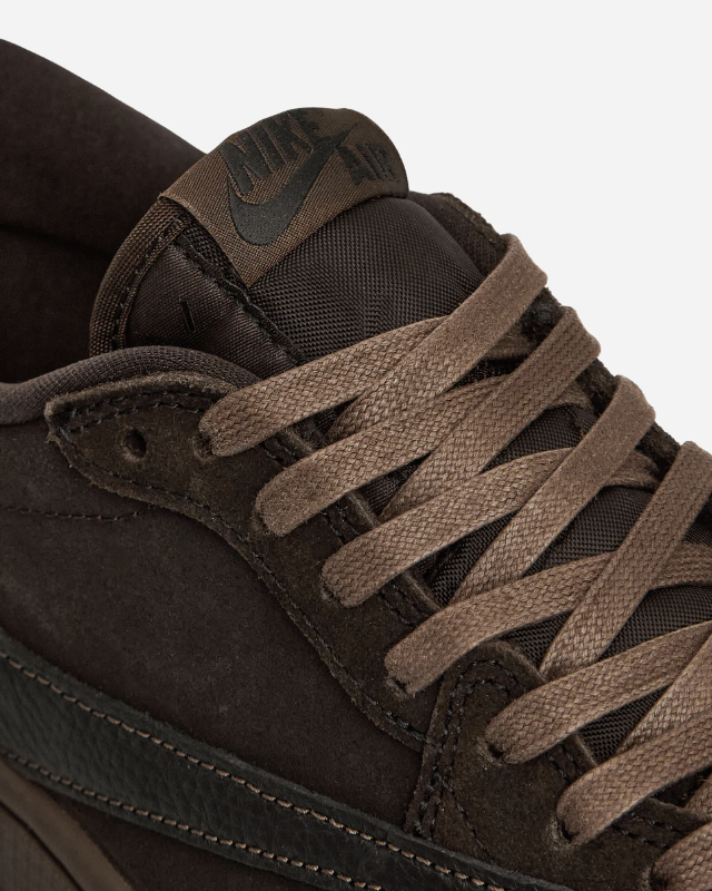 JustFreshKicks's tweet photo. Travis Scott x Air Jordan 1 Low 'Velvet' releasing tomorrow at 3am ET via SJS 🌵

Link -> https://t.co/dQnSPrYHnM https://t.co/yl5b8YjJFf