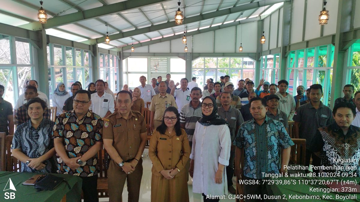 jko2323's tweet photo. Senin(28/10), Zainal Mustofa, Luh Boyolali, mngikuti platihan cra pmbnihan dan pakan ikan yg diadakan Univ Brawijaya Malang krjsma dgn Disnakkan Boyolali dgn psrta 50
#GiatLuhkanSatminkalTegal
#Budidaya
#Boyolali
@bppsdm_kp
@pusluh_bppsdm
@PKBLU_bp3tegal 
@BudidayaKKP 
@kkpgoid https://t.co/9joiiCPQQm