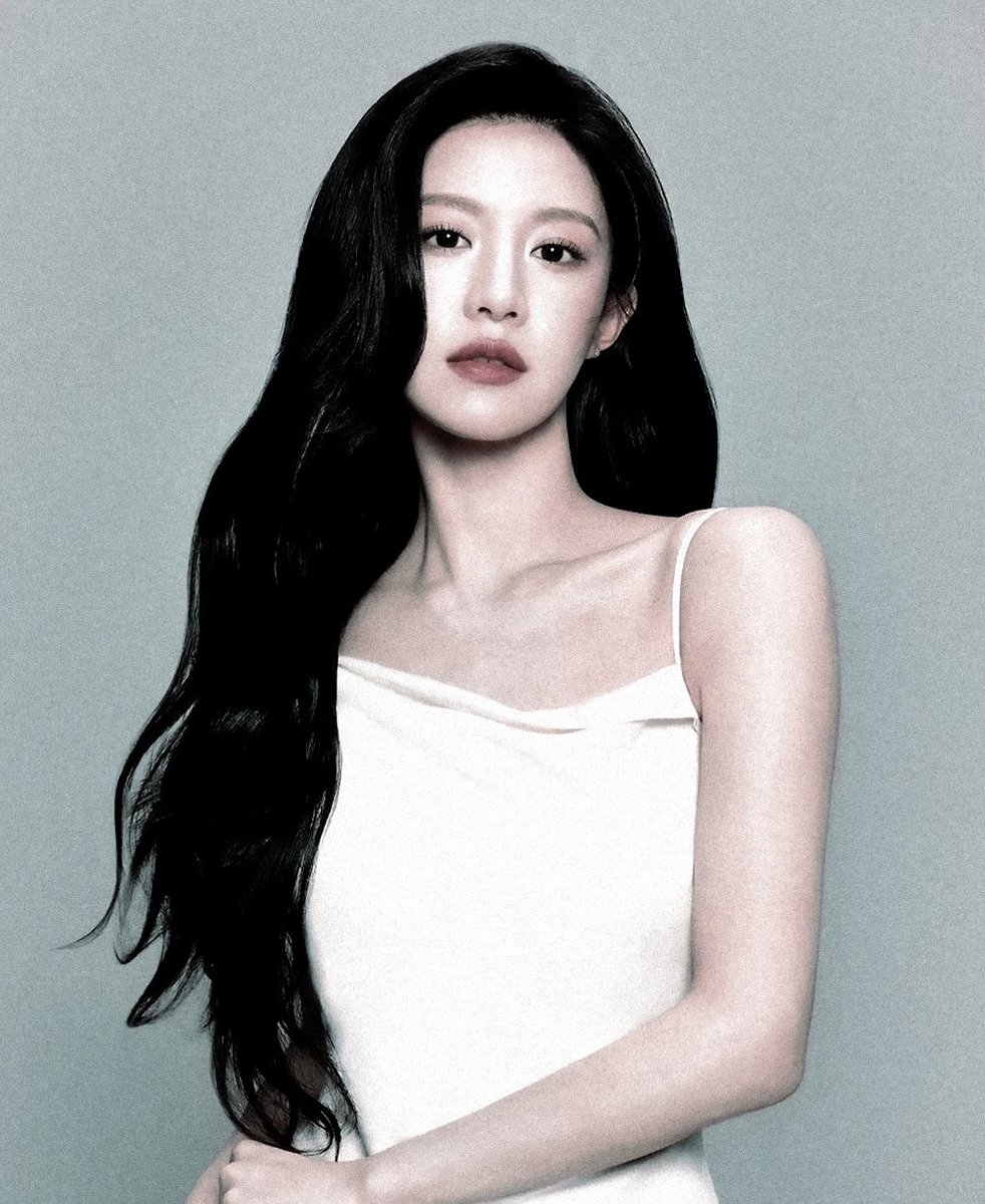 suakempita's tweet photo. @outer_cosmo ️️
 ️️

       𝐊𝐀𝐌𝐀𝐘𝐀 𝐋𝐀𝐑𝐀𝐒𝐀𝐓𝐈,      1995
       Saat ini kerap memulai  aktivitas 
       pukul enam pagi.   Kalian,  biasa 
       memulai aktivitas pukul berapa ?

 ️️
 ️️ https://t.co/Pci4PFd3BJ