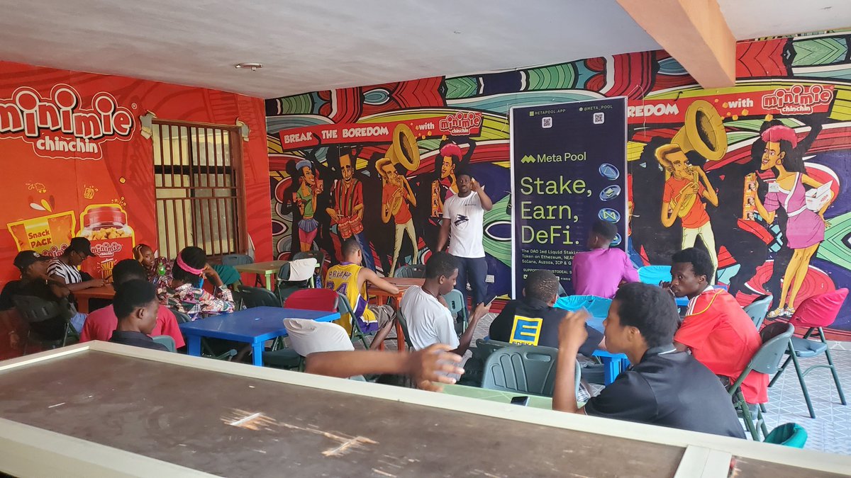 don_zee10's tweet image. In the spirit of the season, we gathered to reflect &amp;amp; reminisce on our 2024 experience so far.
We expressed our peak and trough moment in #Web3. Together we  learnt better ways to navigate through similar scenarios via notable platforms like @meta_pool.

#Blockchain #DeFiChain