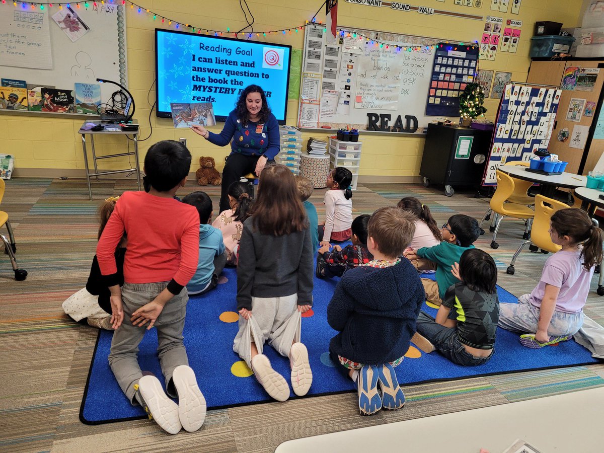 Sarah Bratton tweet media