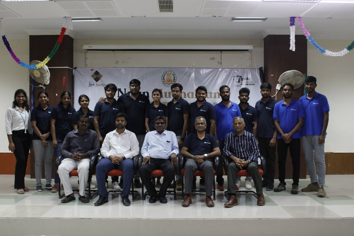 UCEV4's tweet photo. NaaN Mudhalvan Hackathon cum Internship by Edveon Technologies@University College of Engg. Villupuram conducted on14.12.2024.During this event Dr.R.Senthil,Dean &amp; Prof.,SPOC Dr.P.Arjun UCEV, Mr.Hariharan &amp;his team were present. 120 members attended from all over the Tamilnadu https://t.co/wmPIuhJTtU