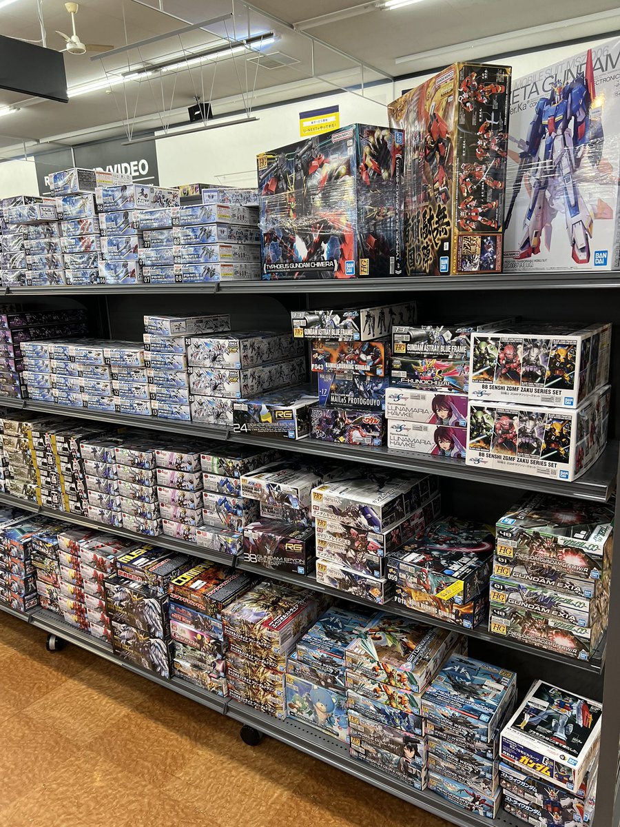 さっそく沢山のお買い上げありがとうございます。 まだまだガンプラも