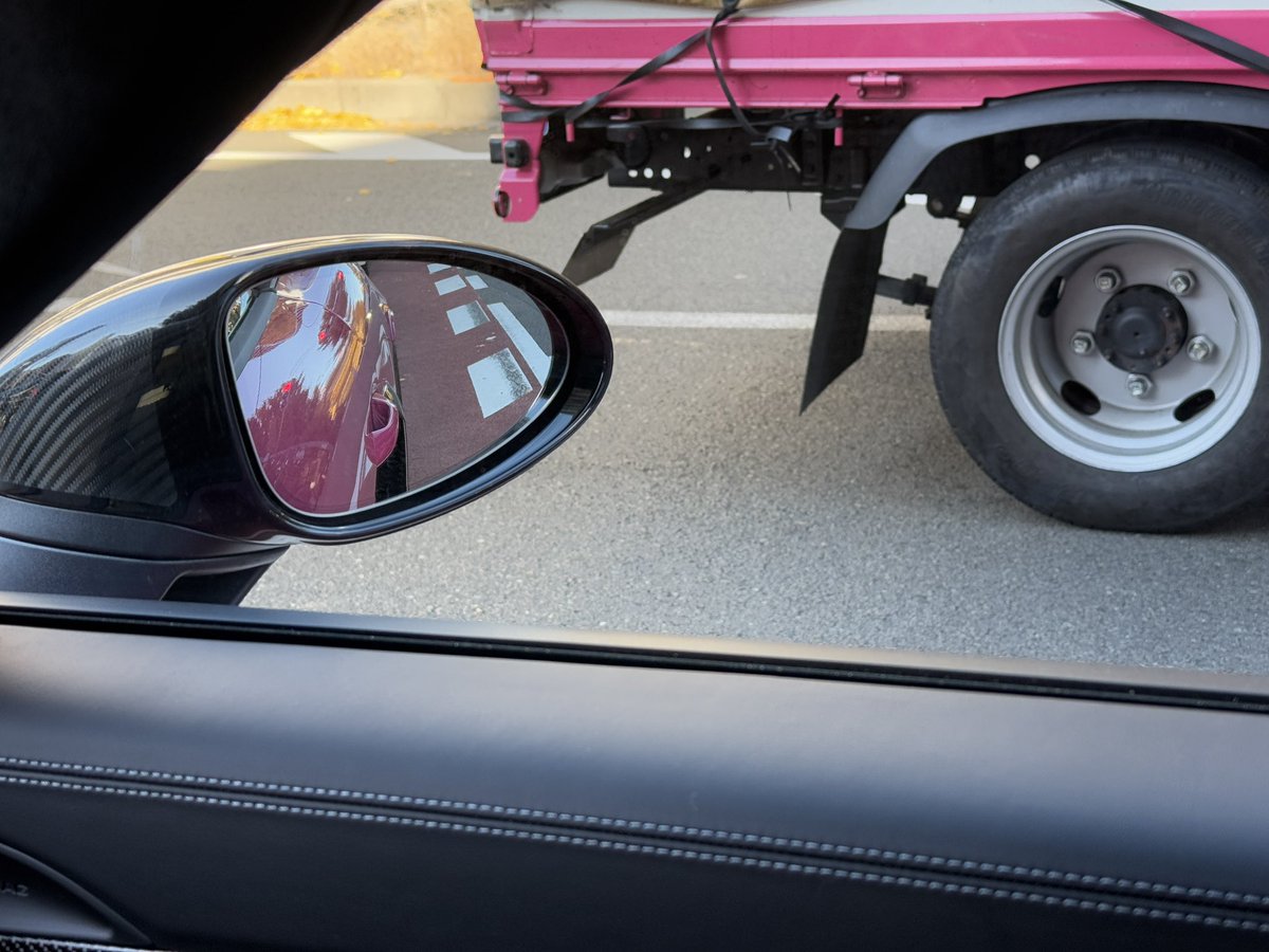 20justright's tweet image. ♯SpyderRS
オペラシティはなかなかの映えスポット🤔
カクヤスのトラック見ると親近感湧くのはルビースターネオあるあるだと思う( ˊ̱˂˃ˋ̱ )