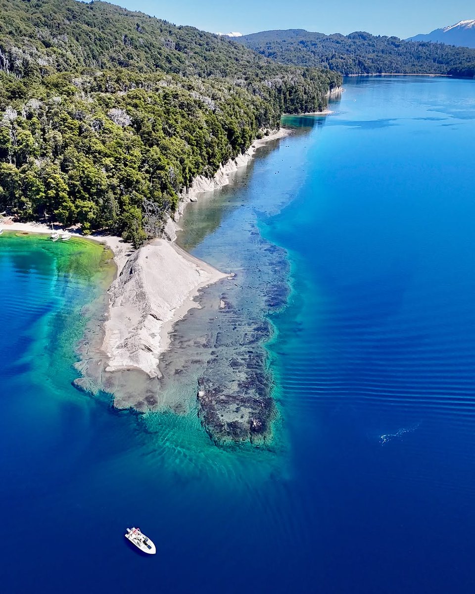 soymariche's tweet photo. Te despedimos primavera! Se vienen playitas de encanto y en colores. Paraíso en el sur argentino #PuertoPiedrasBlancas, #IslaVictoria, Neuquén #nicolasdietry grazie! #BuenViernes twitter! Patagonia Argentina nomás ⛵🩵💙💚 https://t.co/tL3Skwa08h