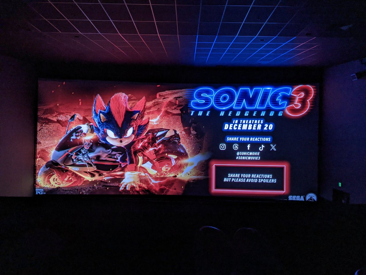TheCobaltBlur's tweet photo. THIS MOVIE WAS INSANE OH MY GOD, I LEFT THE THEATER SHAKING AND CRYING FROM PURE JOY

#SonicMovie3 #Sonic3 https://t.co/Elht35yFXx