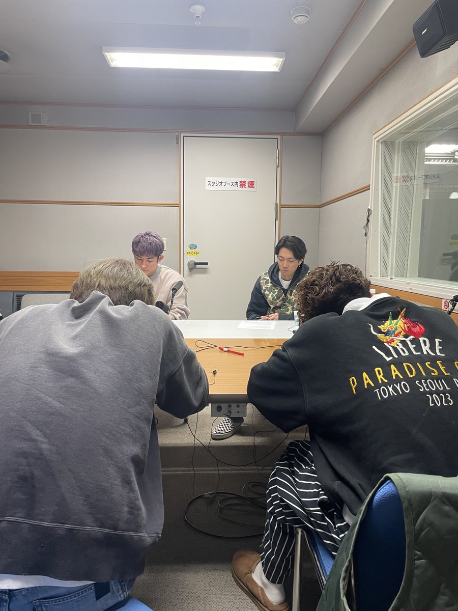 1053_pitarazi's tweet photo. 今日も21時からです。

あの舞台について、思い出話をたっぷりとお届けします。

#CBCラジオ #ぴたラジ #ふぉ～ゆ～ https://t.co/cPjbiQkC8r