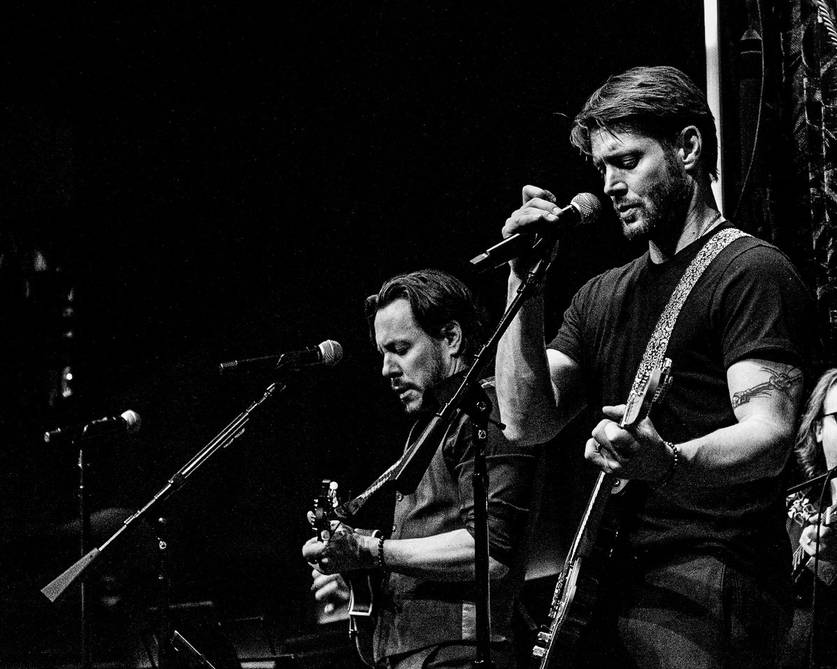 AnnaKunerksterPhotos tweet media