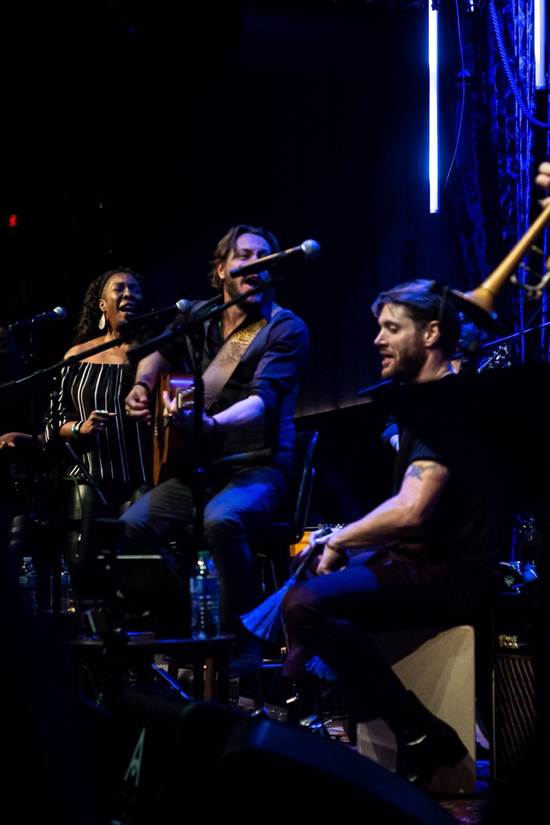 AnnaKunerksterPhotos tweet media