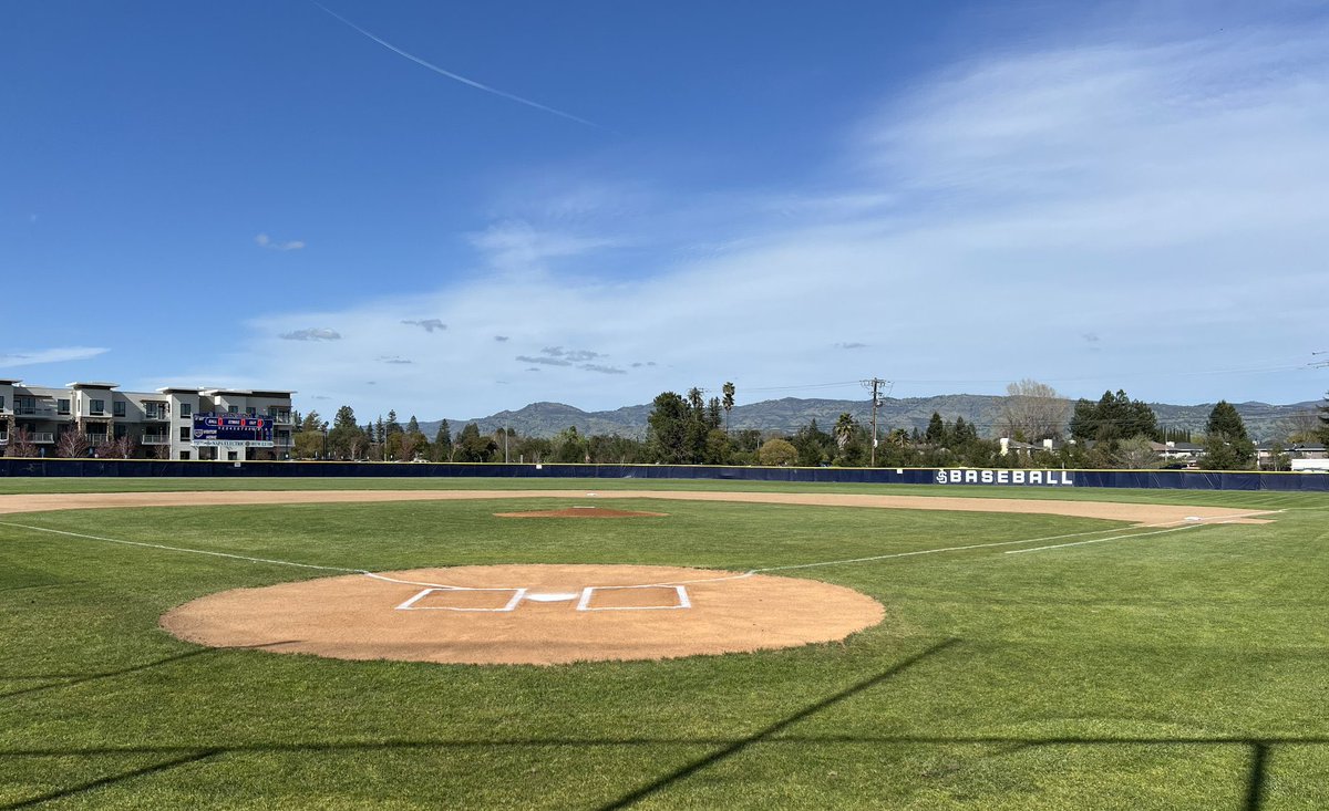 HSBaseballField's tweet photo. Justin-Sienna High School (Napa, California) #GoBraves @JSBRAVEBSBL @PrepBaseballCA @JustGusPD @NVR_Sports @CIFState @LesLukach @hardy03bsbl #HsBaseballFields https://t.co/0EsxypIpc6
