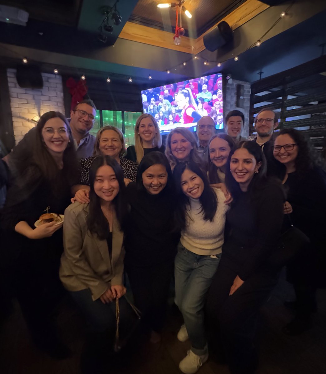 vyapmd's tweet image. Happy Holidays ๐ from the Cornell NICU faculty and fellows! @crmartin90 @smith_raska @seanmcullen @lsenaldimd @WCMpeds