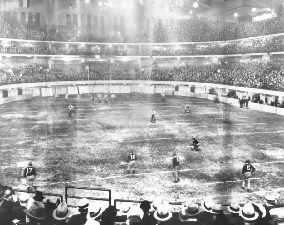 In 1932 the <a href="/ChicagoBears/">Chicago Bears</a> beat the Portsmouth Spartans in the first playoff game in NFL history. Played indoors on an 80 yard field w/ rules like moving the ball back 20 yards when midfield was crossed. Only TD scored as Bronko Nagurski faked a sneak &amp; threw to Red Grange