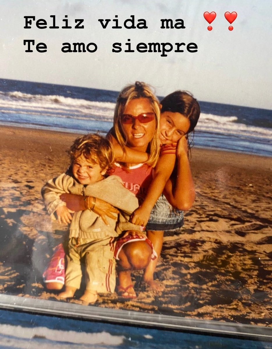 Le deseamos un muy feliz cumpleaños a la mamita de Roquito.
💖✨️