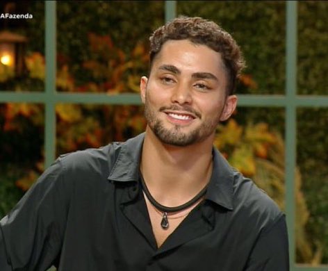 barbiecomentaa's tweet photo. Sem eles essa fazenda estaria fadada ao fracasso desde a primeira semana, eles meio que carregaram esse programa nas costas, o puro suco de entretenimento que foi o G4 #FinalAFazenda https://t.co/dzqNmhVj0U
