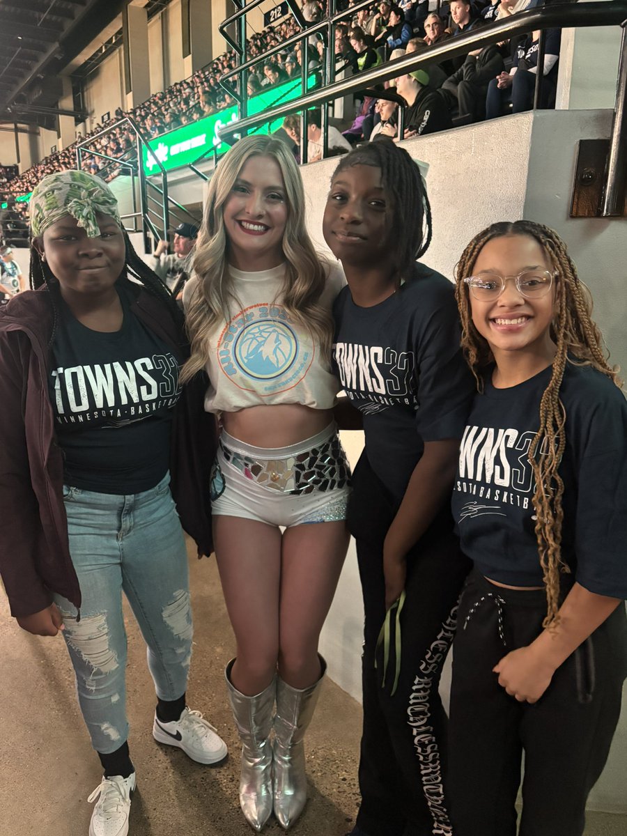 Say hi to our Timberwolves Dancers fan of the game! 
#packpix