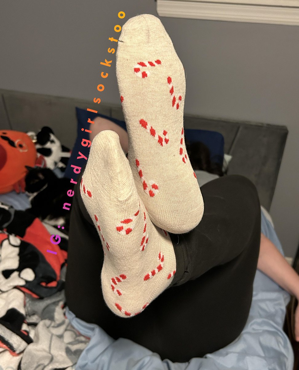 NerdyGirlSocks's tweet photo. Day 6 of #12DaysofSockmas! Did a few different poses for you guys in these cute candy cane socks. Hope you guys like them! 2/2 https://t.co/MHhZ8RFV74