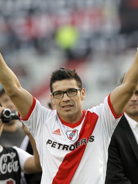 SpiderCarp23's tweet image. MARAVILLA MARTÍNEZ HIZO MIERDA AL BOSTERO DE MIGLIORE Y GANÓ EL SUPERCLASICO DE PÁRENSE DE MANOS 

RIVER ES UNA COMPLETA LOCURA