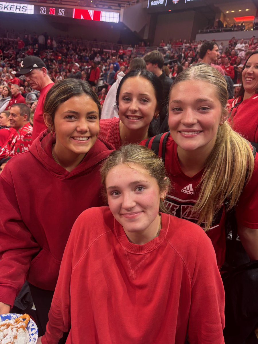 Plainfield High School Volleyball (@phsvolleygirls) on Twitter photo Quakers supporting one of their own! Let's go <a href="/AvaUtterback/">ava utterback</a> ! Cards are in the finals!! Quakers supporting one of their own! Let's go <a href="/AvaUtterback/">ava utterback</a> ! Cards are in the finals!!