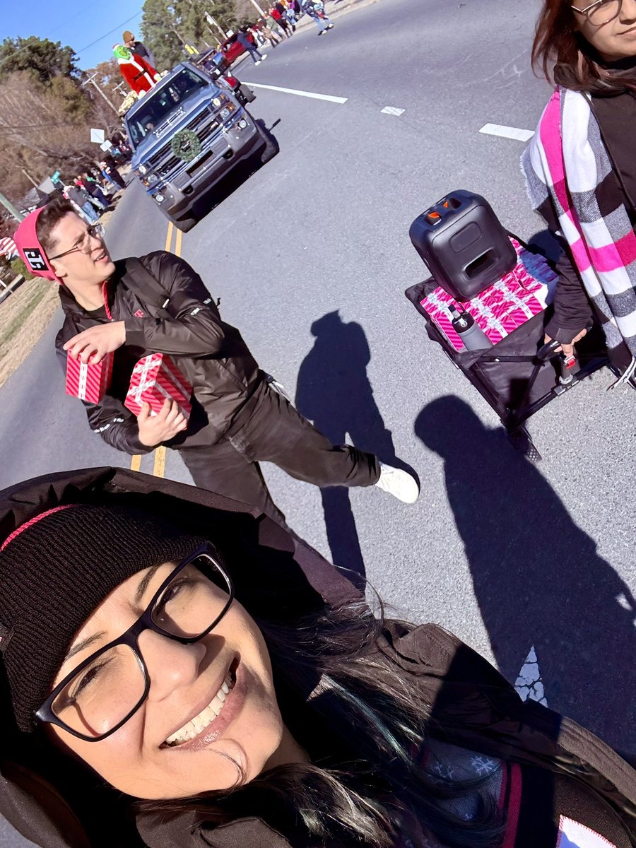 Tina DeTre tweet media