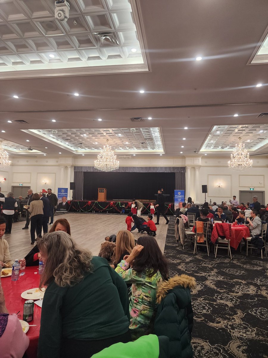 Baldo1's tweet photo. Great Christmas celebration in Agincourt this evening with @Sflecce and @Aris_Babikian https://t.co/0DQY7DXI1T
