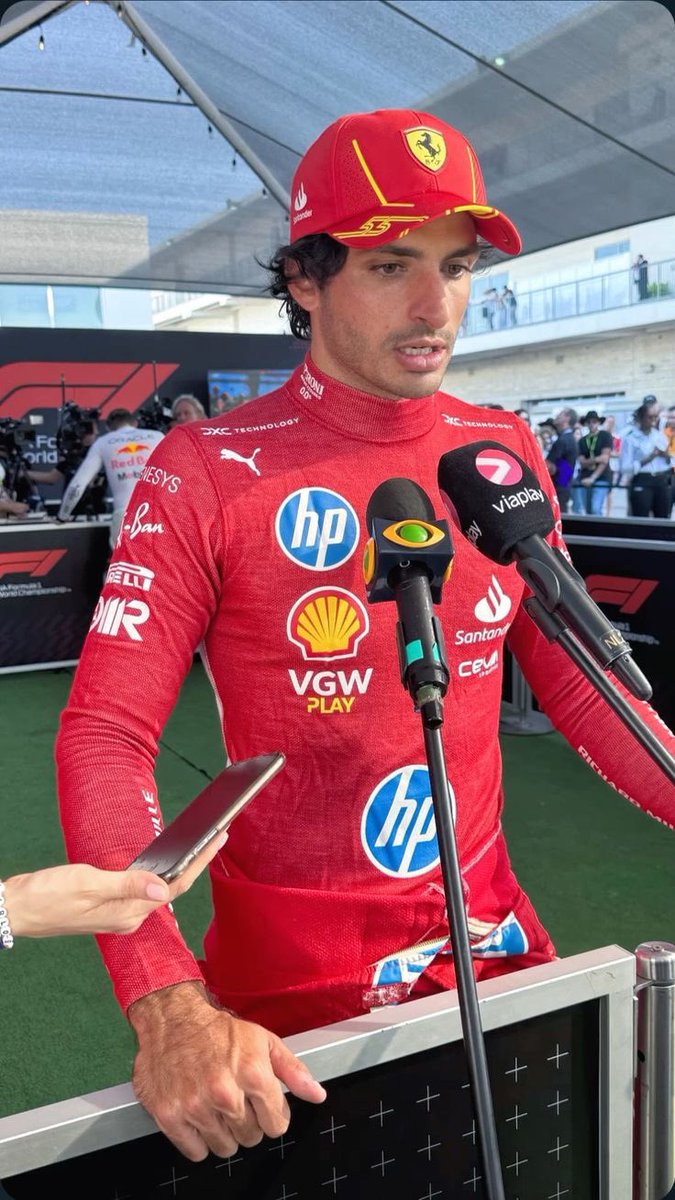 sainz_twt's tweet photo. AND I WAS LIKE WOAH!!! https://t.co/Fox3Nbq5iP