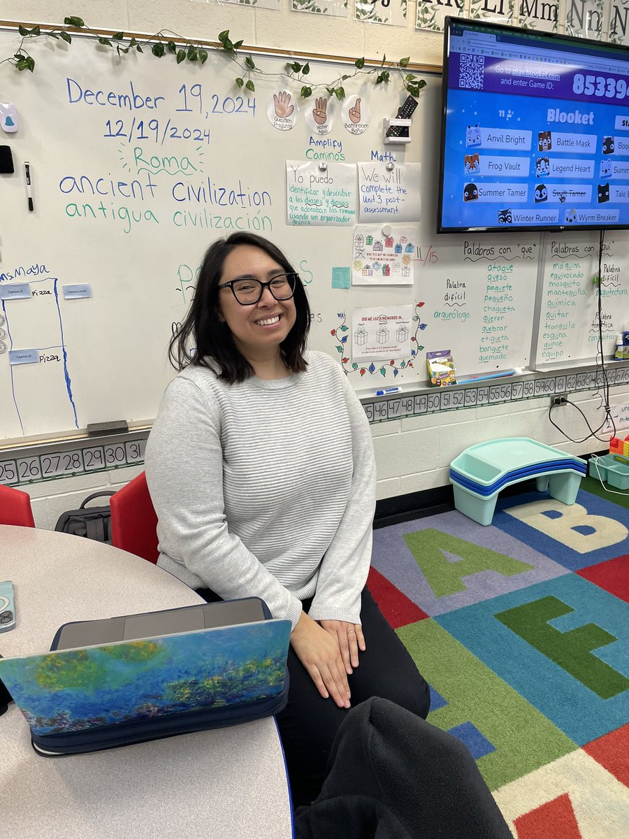 Julie Januszyk tweet media