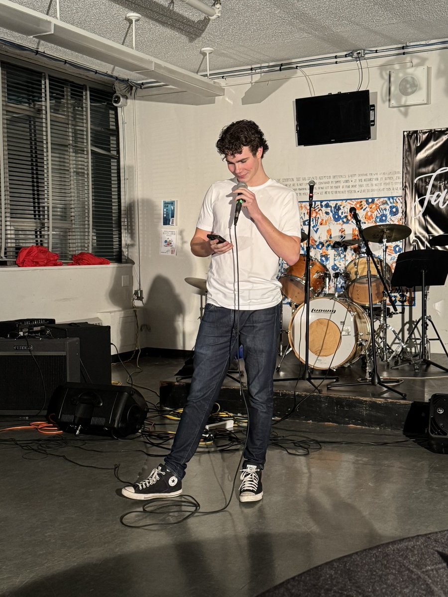 Ecole Cariboo Hill tweet media